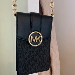 Michael Kors Phone Purse